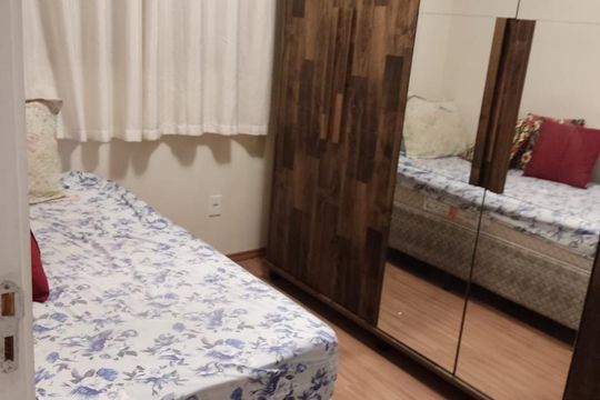 Quarto de apartamento para alugar com 2 quartos, 37m² em Jardim Dom José, Embu das Artes