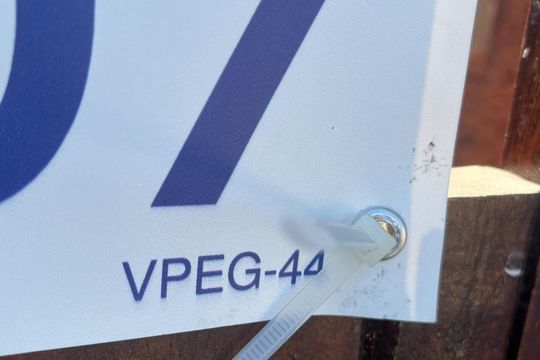 Placa de apartamento para alugar com 2 quartos, 100m² em Pitangueiras, Rio de Janeiro