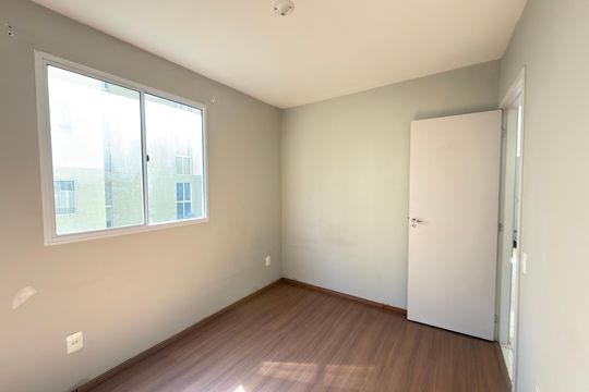 Quarto 2 de apartamento para alugar com 2 quartos, 49m² em Vila Cristina, Contagem