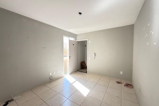 Sala de apartamento para alugar com 2 quartos, 49m² em Vila Cristina, Contagem