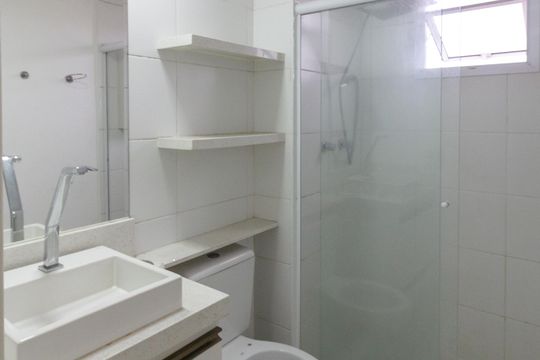 Banheiro do Quarto 2 suíte de apartamento para alugar com 3 quartos, 72m² em Vila Galvão, Guarulhos