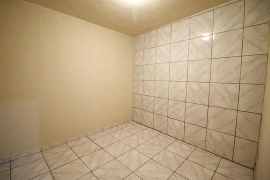Quarto 2 de casa para alugar com 2 quartos, 50m² em Taquara, Rio de Janeiro