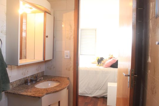 Banheiro da Suíte de apartamento à venda com 2 quartos, 80m² em Vila Palmares, São Caetano do Sul