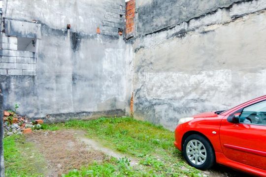 Garagem de casa à venda com 4 quartos, 160m² em Vila Rosalia, Guarulhos