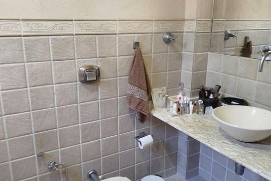 Banheiro de casa à venda com 3 quartos, 180m² em Campo Grande, Rio de Janeiro