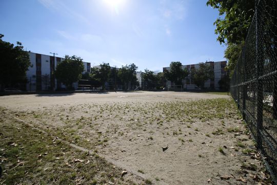 Quadra de apartamento para alugar com 2 quartos, 50m² em Taquara, Rio de Janeiro