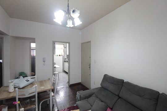 Sala de apartamento à venda com 2 quartos, 58m² em Glória, Belo Horizonte