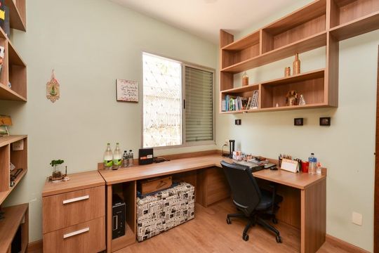 Apartamento à venda com 3 quartos, 170m² em Gutierrez, Belo Horizonte