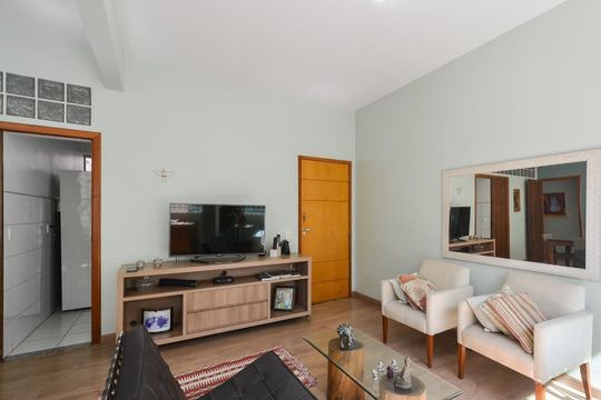 Apartamento à venda com 3 quartos, 170m² em Gutierrez, Belo Horizonte