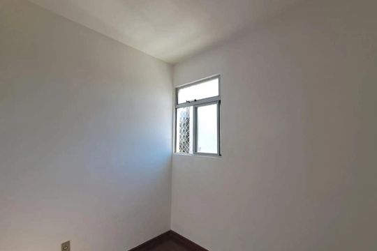 Quarto de apartamento para alugar com 3 quartos, 70m² em Palmares, Belo Horizonte