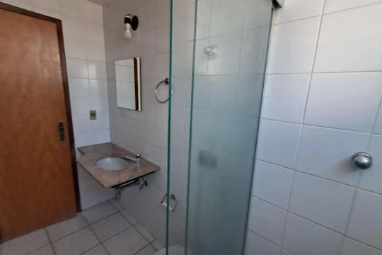 Banheiro de apartamento para alugar com 3 quartos, 70m² em Palmares, Belo Horizonte
