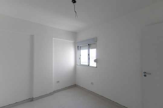 Quarto 2 de apartamento para alugar com 2 quartos, 43m² em Vila Nelson, São Paulo