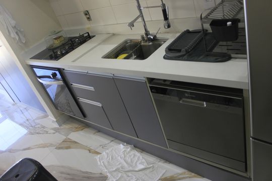 Cozinha  de apartamento à venda com 2 quartos, 62m² em Vila Galvão, Guarulhos