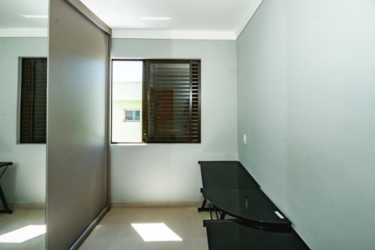 Quarto 1 de apartamento para alugar com 3 quartos, 86m² em Dona Clara, Belo Horizonte