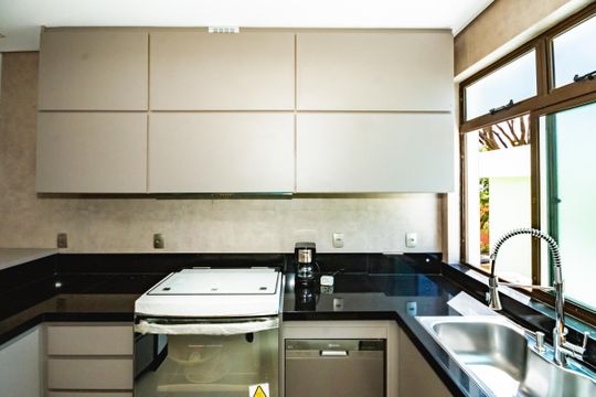 Cozinha de apartamento para alugar com 3 quartos, 86m² em Dona Clara, Belo Horizonte