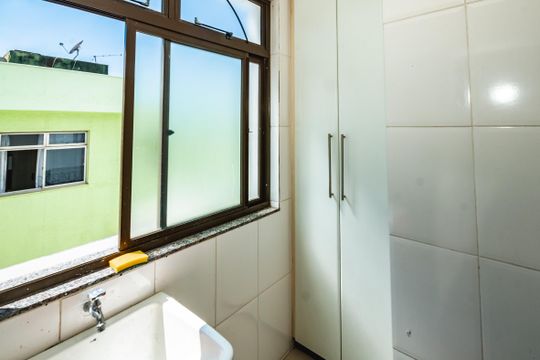 Área de Serviço de apartamento para alugar com 3 quartos, 86m² em Dona Clara, Belo Horizonte