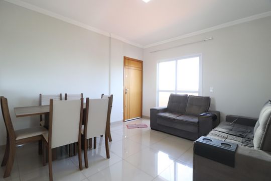 Apartamento para alugar com 2 quartos, 57m² em Santa Mônica, Uberlândia