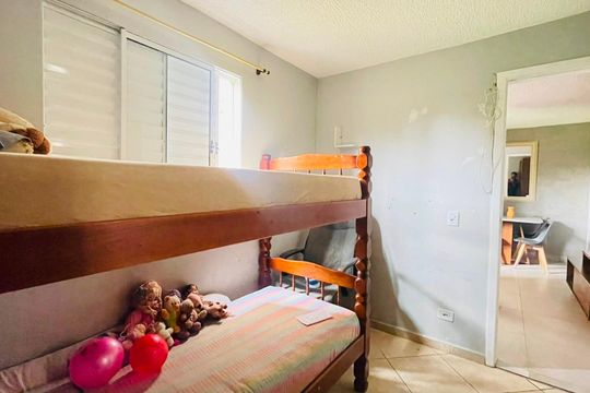 Quarto 2 de apartamento para alugar com 2 quartos, 50m² em Conjunto Habitacional Jardim Sao Bento, Embu das Artes