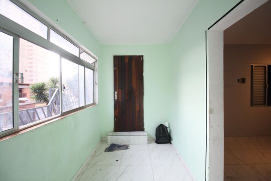 Entrada de casa para alugar com 2 quartos, 80m² em Vila Ernesto, São Paulo