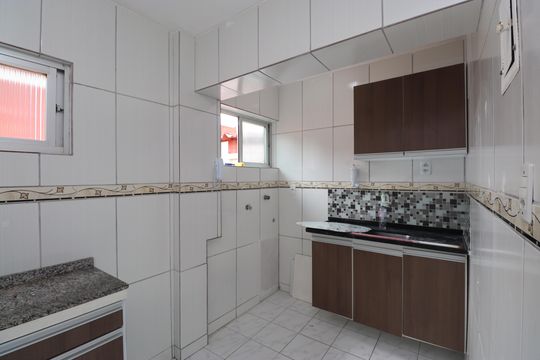 Cozinha de apartamento para alugar com 2 quartos, 50m² em Cabula Vi, Salvador