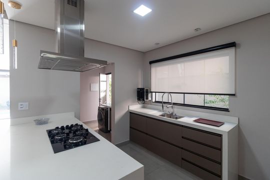 Cozinha de casa de condomínio para alugar com 3 quartos, 280m² em Swiss Park, Campinas