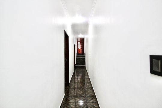 Corredor de casa à venda com 3 quartos, 150m² em Jardim Santa Maria, São Paulo
