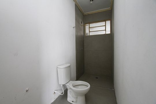 Banheiro 2 de casa à venda com 2 quartos, 106m² em João Pinheiro, Belo Horizonte