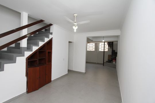 Casa à venda com 2 quartos, 106m² em João Pinheiro, Belo Horizonte