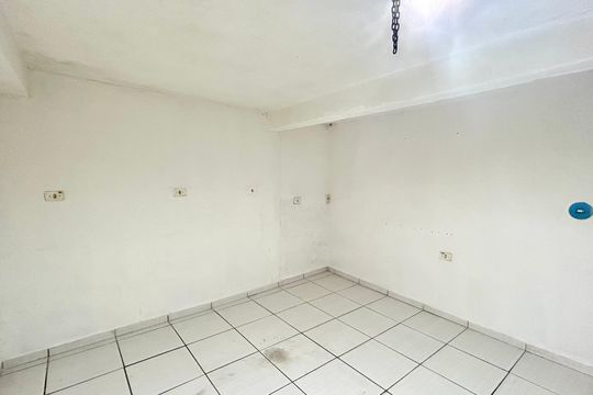 Quarto  de casa para alugar com 1 quarto, 43m² em Vila Itapoan, Guarulhos
