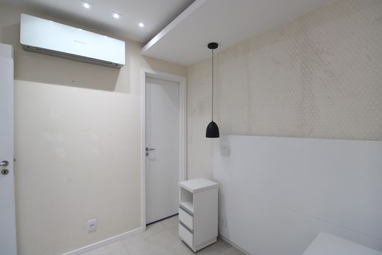 Suíte de apartamento para alugar com 2 quartos, 75m² em Jacarepaguá, Rio de Janeiro