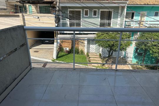 Varanda de casa de condomínio à venda com 3 quartos, 120m² em Taquara, Rio de Janeiro