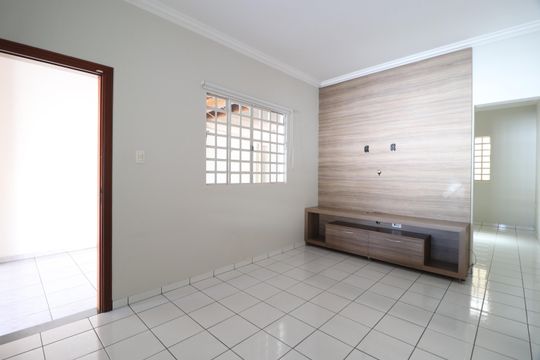 Casa para alugar com 3 quartos, 187m² em Jardim Patricia, Uberlândia