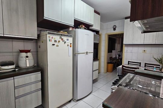 Cozinha de apartamento para alugar com 3 quartos, 170m² em Jardim das Nações, Taubaté