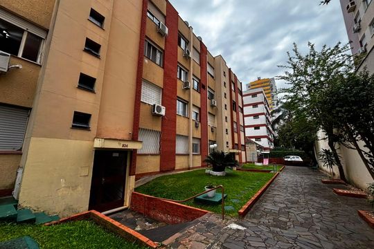 Área externa de apartamento para alugar com 2 quartos, 47m² em Menino Deus, Porto Alegre