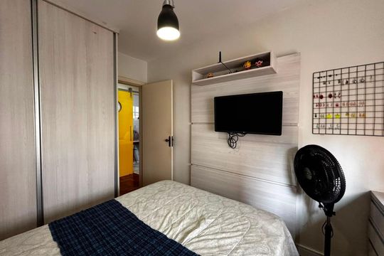 Quarto de apartamento para alugar com 2 quartos, 47m² em Menino Deus, Porto Alegre