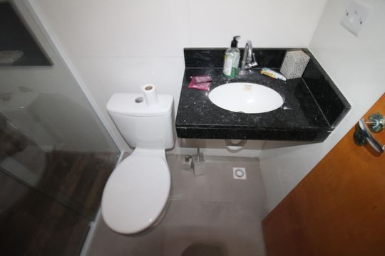 Banheiro de apartamento para alugar com 2 quartos, 39m² em Carandiru, São Paulo