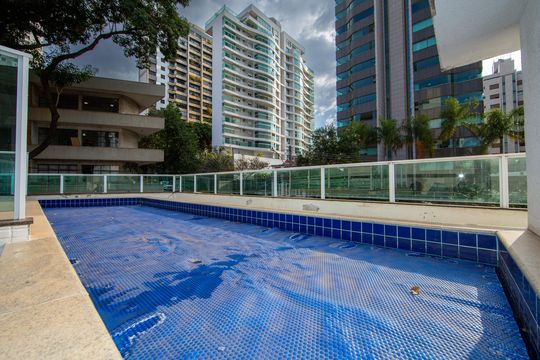 PISCINA de apartamento à venda com 3 quartos, 95m² em Santo Antônio, Belo Horizonte