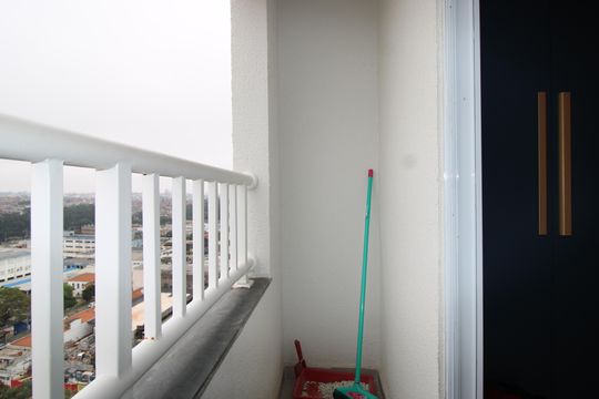 Varanda de kitnet/studio para alugar com 1 quarto, 20m² em Vila Santana, São Paulo