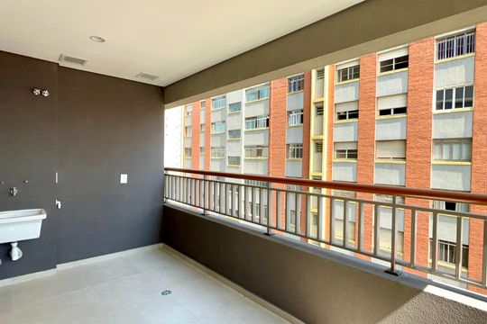 Varanda de apartamento à venda com 2 quartos, 56m² em Vila Anglo Brasileira, São Paulo