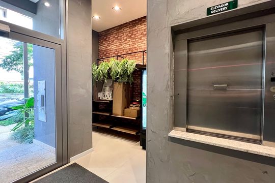 Área  comum de apartamento à venda com 2 quartos, 56m² em Vila Anglo Brasileira, São Paulo