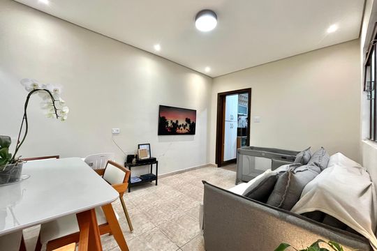 Sala de casa à venda com 2 quartos, 134m² em Mirandópolis, São Paulo