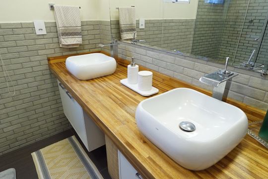 Banheiro de apartamento à venda com 2 quartos, 73m² em Aclimação, São Paulo