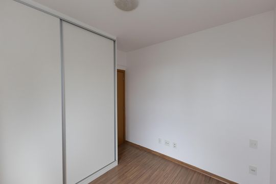 Quarto 1 de apartamento para alugar com 2 quartos, 70m² em Vila da Serra, Nova Lima