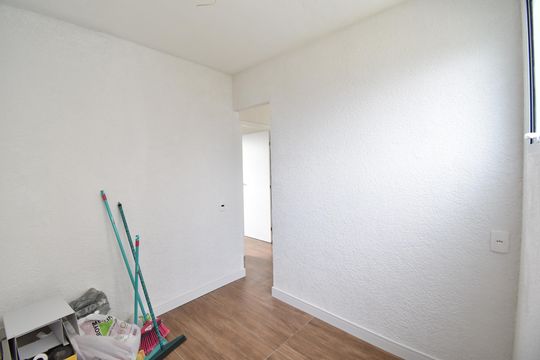 Quarto 2 de apartamento à venda com 2 quartos, 38m² em Santa Cândida, Curitiba