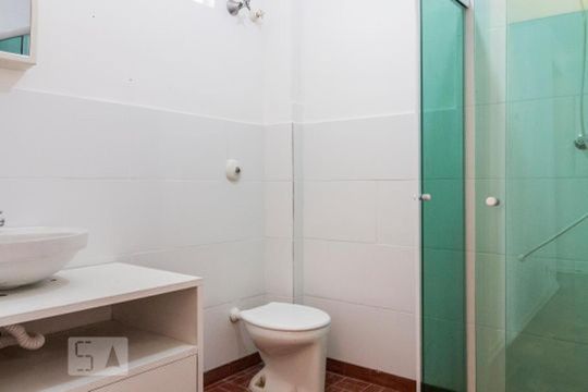 Banheiro de apartamento à venda com 1 quarto, 41m² em Pinheiros, São Paulo