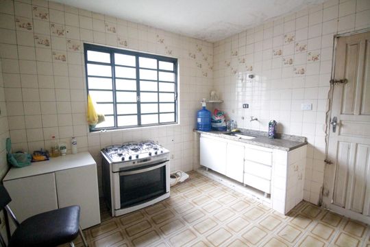 Casa para alugar com 3 quartos, 280m² em Parque Pinheiros, Taboão da Serra