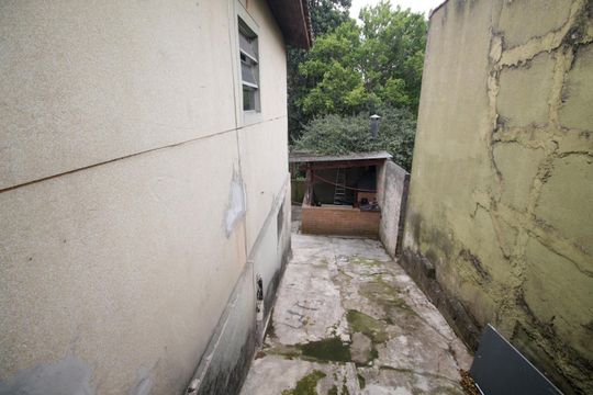 Casa para alugar com 3 quartos, 280m² em Parque Pinheiros, Taboão da Serra