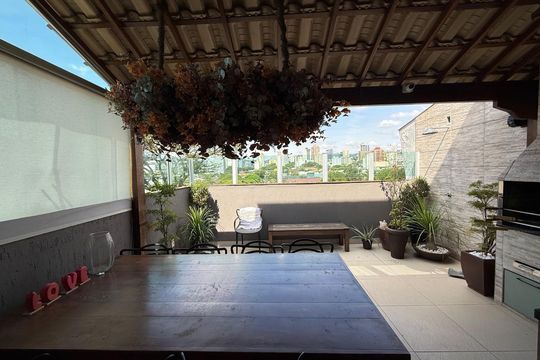 Área externa de apartamento à venda com 3 quartos, 150m² em Carlos Prates, Belo Horizonte
