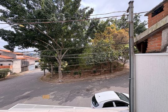 Vista da sala de casa para alugar com 2 quartos, 92m² em Jardim Marek, Santo André
