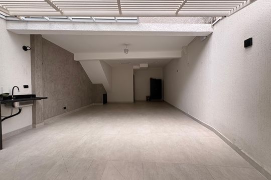 Garagem de casa para alugar com 2 quartos, 92m² em Jardim Marek, Santo André